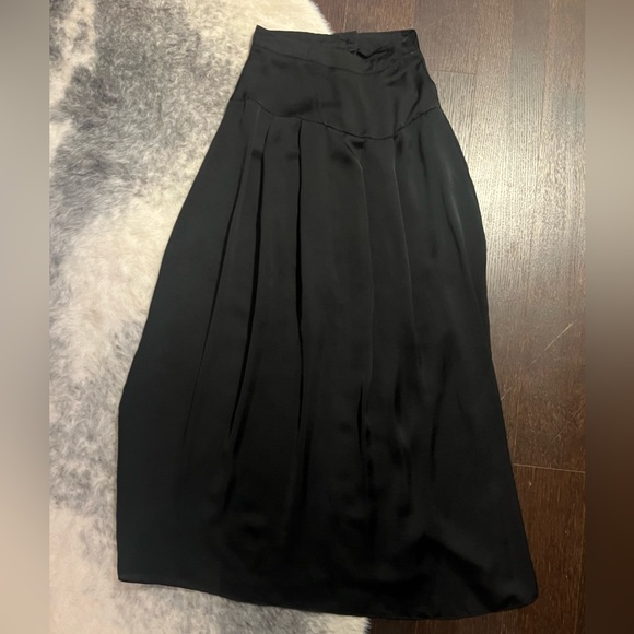 City of Angels Dresses & Skirts - high waisted silky maxi skirt XS City of Angels